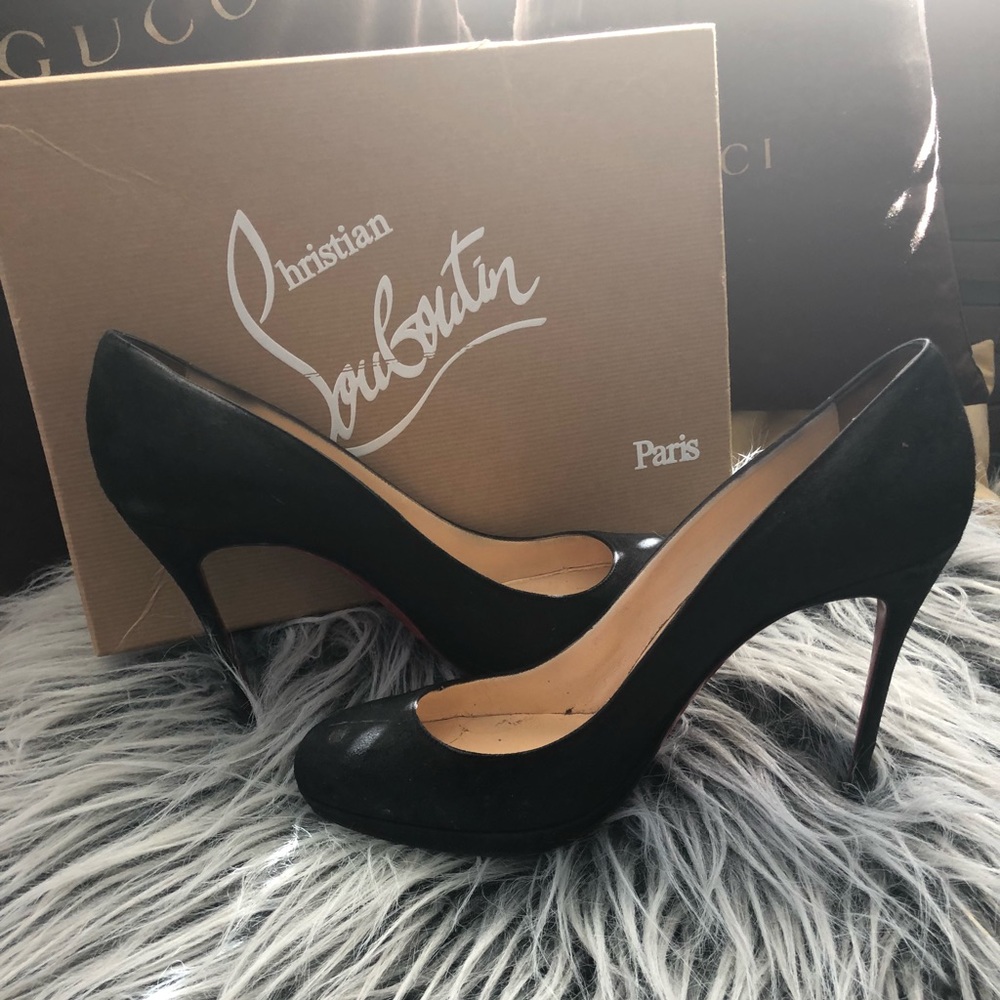 Christian Louboutin 💯 Suede Heels